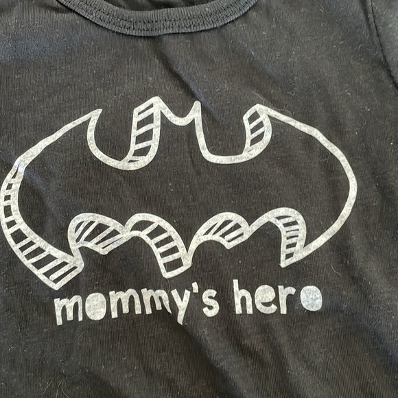 New with Tags! Three piece Batman Baby Onsie Set Sizes 12M and 18M - Picture 7 of 13